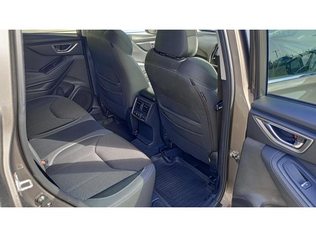 フォレスター アドバンス　４ＷＤ　ＥＴＣ　Ｂｌｕｅｔｏｏｔｈ　ワンオーナー　定期点検記録簿　純正ナビ　フルセグＴＶ　ＣＤ　ＤＶＤ　バックカメラ　ＦＭ　ＡＭ　サイドカメラ　電動シート（13枚目）