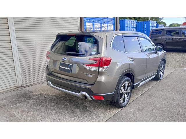 フォレスター アドバンス　４ＷＤ　ＥＴＣ　Ｂｌｕｅｔｏｏｔｈ　ワンオーナー　定期点検記録簿　純正ナビ　フルセグＴＶ　ＣＤ　ＤＶＤ　バックカメラ　ＦＭ　ＡＭ　サイドカメラ　電動シート（57枚目）