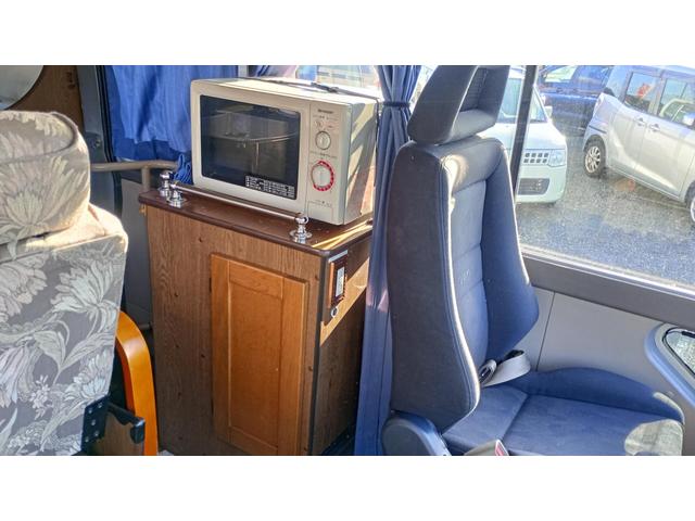 コースター LX キャンピングカー 2WD ETC 10人乗り レカロシート サブバッテリー 外部電源 冷蔵庫 シンク コンロ 電子レンジ 1HZエンジン 社外ナビ(24枚目)