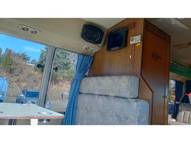 コースター LX キャンピングカー 2WD ETC 10人乗り レカロシート サブバッテリー 外部電源 冷蔵庫 シンク コンロ 電子レンジ 1HZエンジン 社外ナビ(29枚目)