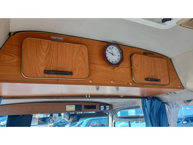 コースター LX キャンピングカー 2WD ETC 10人乗り レカロシート サブバッテリー 外部電源 冷蔵庫 シンク コンロ 電子レンジ 1HZエンジン 社外ナビ(61枚目)