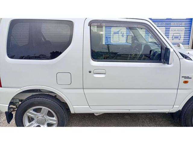 ジムニー ワイルドウインド 4WD ETC 冬タイヤ タイミングチェーン エンジンスターター キングピンベアリング左右交換済 社外オーディオ CD/MD AM/FM(40枚目)