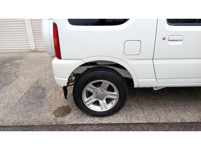 ジムニー ワイルドウインド 4WD ETC 冬タイヤ タイミングチェーン エンジンスターター キングピンベアリング左右交換済 社外オーディオ CD/MD AM/FM(41枚目)