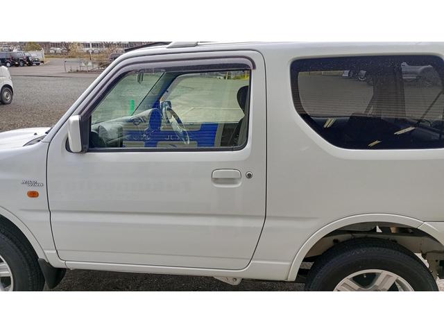 ジムニー ワイルドウインド 4WD ETC 冬タイヤ タイミングチェーン エンジンスターター キングピンベアリング左右交換済 社外オーディオ CD/MD AM/FM(44枚目)