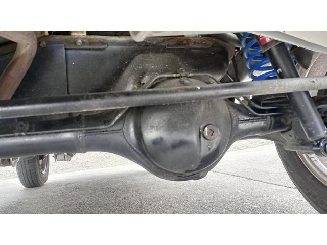 ジムニー ワイルドウインド 4WD ETC 冬タイヤ タイミングチェーン エンジンスターター キングピンベアリング左右交換済 社外オーディオ CD/MD AM/FM(59枚目)