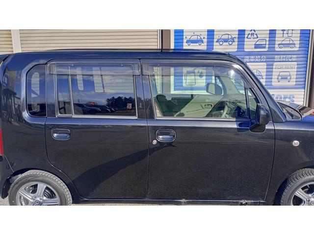 ムーヴコンテ Ｘスペシャル　４ＷＤ　キーレス　エンジンスターター　冬タイヤ装着　社外ナビ　フルセグＴＶ　ＣＤ　ＤＶＤ　ミュージックサーバー　ＦＭ　ＡＭ（31枚目）