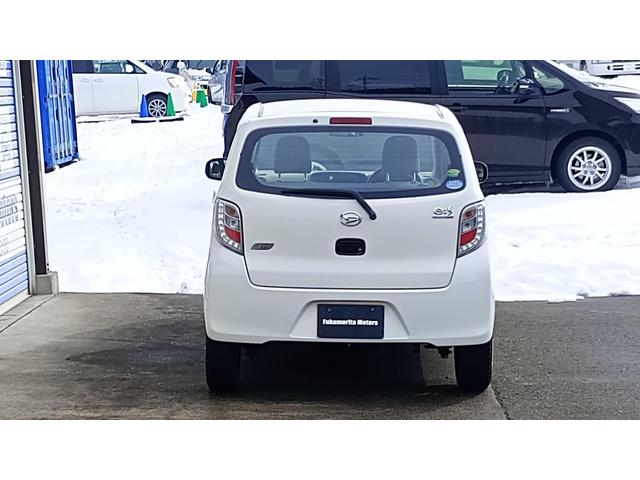 ミライース Ｄ　Ｄグレード　冬タイヤ装着車　定期点検記録簿　夏用アルミタイヤ付　社外オーディオ　ＣＤ　ＡＭ　ＦＭ　ＵＳＢ　ＡＵＸ（9枚目）