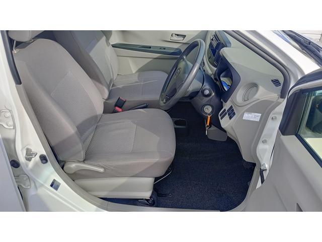 ミライース Ｄ　Ｄグレード　冬タイヤ装着車　定期点検記録簿　夏用アルミタイヤ付　社外オーディオ　ＣＤ　ＡＭ　ＦＭ　ＵＳＢ　ＡＵＸ（12枚目）