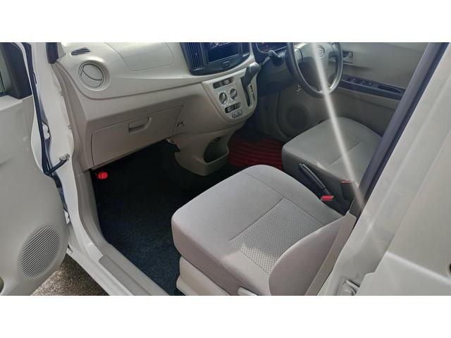 ミライース Ｄ　Ｄグレード　冬タイヤ装着車　定期点検記録簿　夏用アルミタイヤ付　社外オーディオ　ＣＤ　ＡＭ　ＦＭ　ＵＳＢ　ＡＵＸ（14枚目）