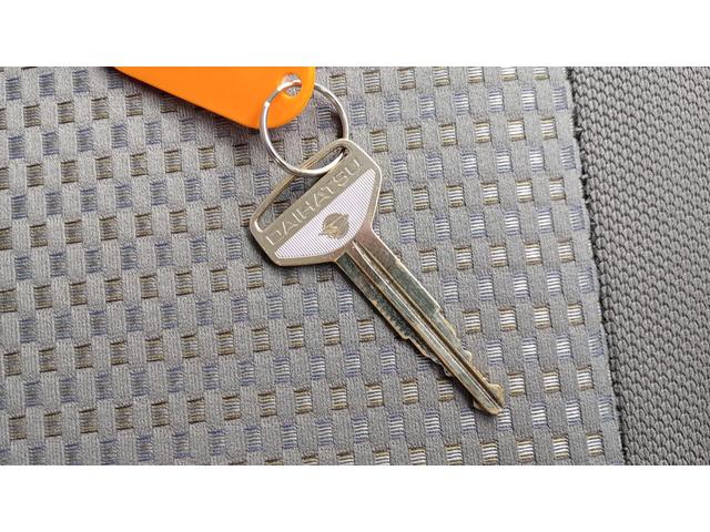 ミライース Ｄ　Ｄグレード　冬タイヤ装着車　定期点検記録簿　夏用アルミタイヤ付　社外オーディオ　ＣＤ　ＡＭ　ＦＭ　ＵＳＢ　ＡＵＸ（54枚目）