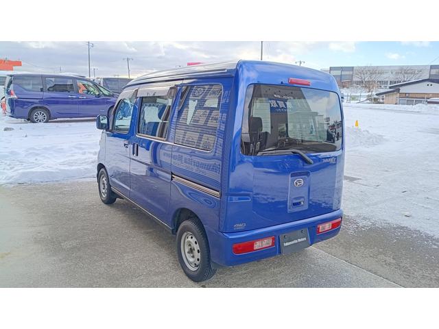 ハイゼットカーゴ ＤＸ　４ＷＤ　ＥＴＣ　キーレス　タイベル交換済み　エンジンスターター　デラックスグレード　社外ナビ　フルセグＴＶ　ＣＤ／ＤＶＤ　ＦＭ／ＡＭ　ミュージックサーバー（10枚目）