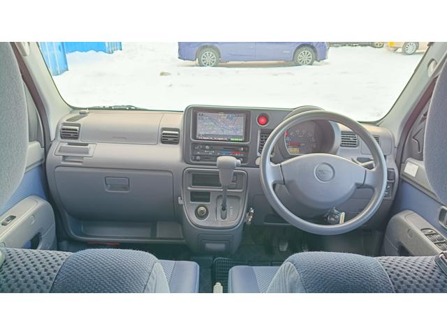 ハイゼットカーゴ ＤＸ　４ＷＤ　ＥＴＣ　キーレス　タイベル交換済み　エンジンスターター　デラックスグレード　社外ナビ　フルセグＴＶ　ＣＤ／ＤＶＤ　ＦＭ／ＡＭ　ミュージックサーバー（17枚目）