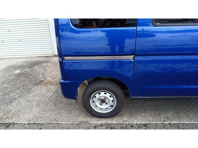 ハイゼットカーゴ ＤＸ　４ＷＤ　ＥＴＣ　キーレス　タイベル交換済み　エンジンスターター　デラックスグレード　社外ナビ　フルセグＴＶ　ＣＤ／ＤＶＤ　ＦＭ／ＡＭ　ミュージックサーバー（43枚目）