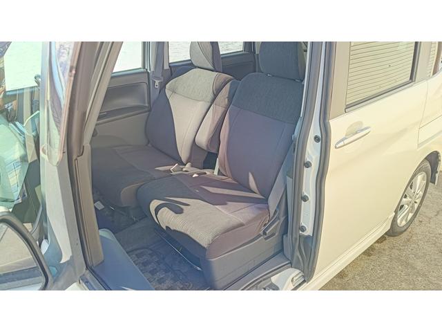 タント カスタムVセレクションターボ 4WD ETC Bluetooth スマートキー 片側電動スライドドア ピラーレス ターボ 純正ナビ フルセグTV CD DVD FM AM(19枚目)