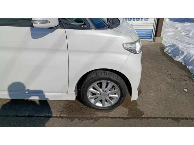 タント カスタムVセレクションターボ 4WD ETC Bluetooth スマートキー 片側電動スライドドア ピラーレス ターボ 純正ナビ フルセグTV CD DVD FM AM(49枚目)