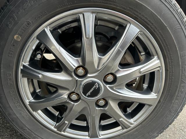 S 車検整備付き 社外CDオーディオ キーレスエントリー ベンチシート・フルフラット ヘッドライトレベライザー ドアバイザー 社外アルミ 電動格納ミラー 販売店保証(7枚目)