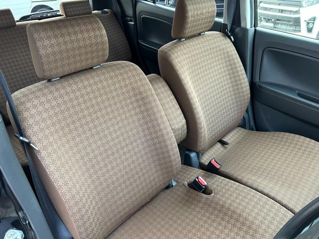 S 車検整備付き 社外CDオーディオ キーレスエントリー ベンチシート・フルフラット ヘッドライトレベライザー ドアバイザー 社外アルミ 電動格納ミラー 販売店保証(23枚目)