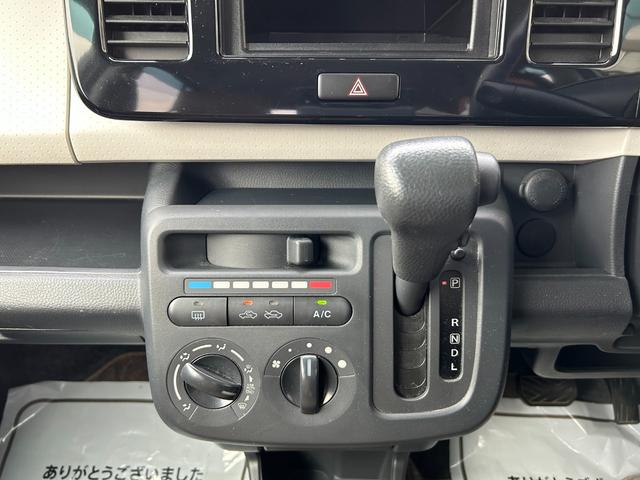 S 車検整備付き 社外CDオーディオ キーレスエントリー ベンチシート・フルフラット ヘッドライトレベライザー ドアバイザー 社外アルミ 電動格納ミラー 販売店保証(31枚目)