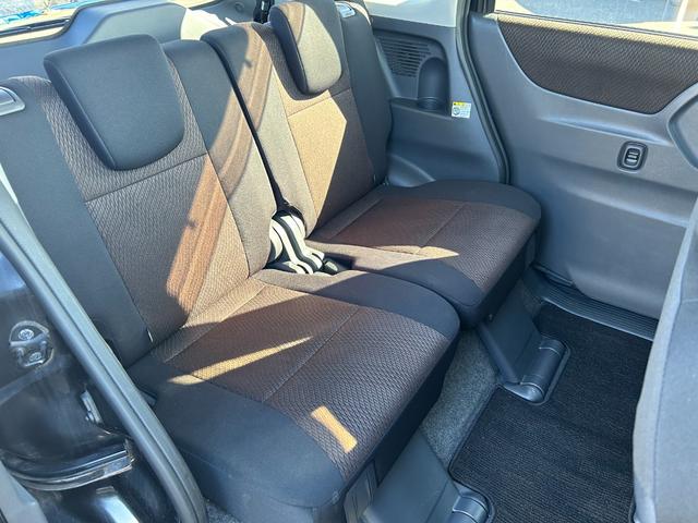 ハイウェイスター アイドリングストップ 車検整備付き 電動スライドドア プッシュスタート・スマートキー HIDオートライト・フォグランプ オートエアコン ETC アイドリングストップ フルフラットシート CDオーディオ 盗難防止装置(18枚目)