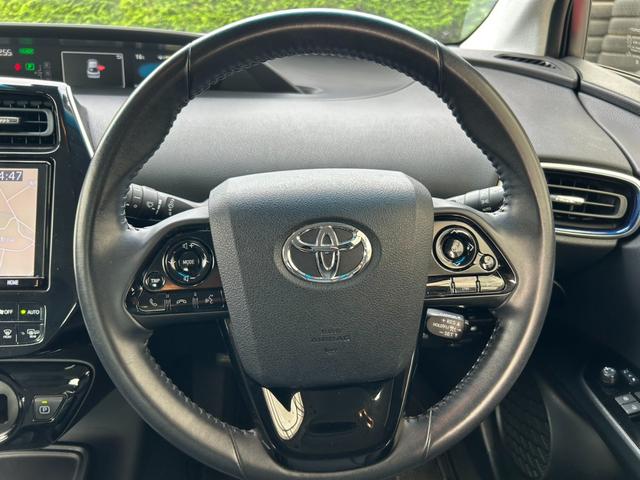 プリウス Ｓツーリングセレクション　後期型　セーフティセンス　黒レザーシート＆シートヒーター　純正９型ナビＴＶ・Ｂｌｕｅｔｏｏｔｈ・Ｂカメラ　ＥＴＣ　レーダークルーズ　ＬＥＤライト＆フォグランプ　クリアランスソナー　純正１７インチＡＷ（23枚目）