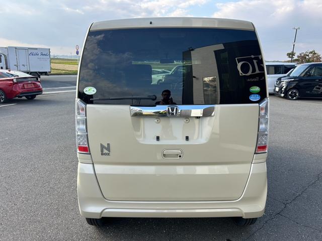 N-BOX G SSパッケージ 後期型 車検整備付き 電動スライドドア 純正ナビTV・Bluetooth・Bカメラ ステアスイッチ 前席シートヒーター プッシュスタート・スマートキー ETC HIDライト 横滑り防止機能 ドラレコ(6枚目)