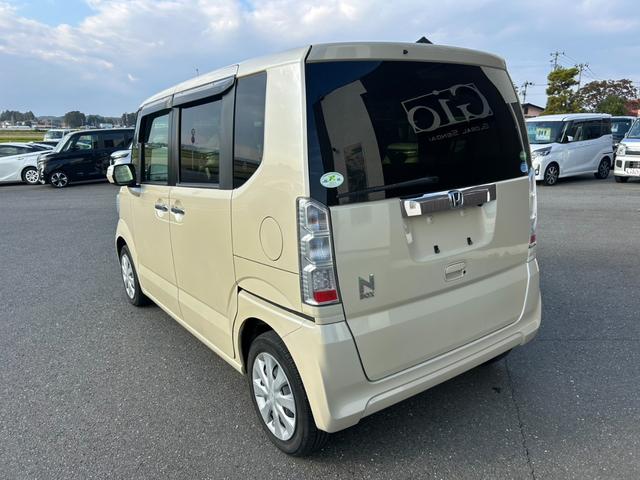 N-BOX G SSパッケージ 後期型 車検整備付き 電動スライドドア 純正ナビTV・Bluetooth・Bカメラ ステアスイッチ 前席シートヒーター プッシュスタート・スマートキー ETC HIDライト 横滑り防止機能 ドラレコ(7枚目)