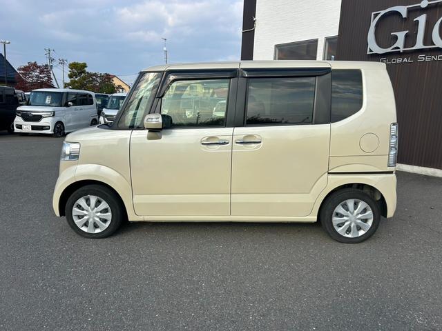 N-BOX G SSパッケージ 後期型 車検整備付き 電動スライドドア 純正ナビTV・Bluetooth・Bカメラ ステアスイッチ 前席シートヒーター プッシュスタート・スマートキー ETC HIDライト 横滑り防止機能 ドラレコ(8枚目)