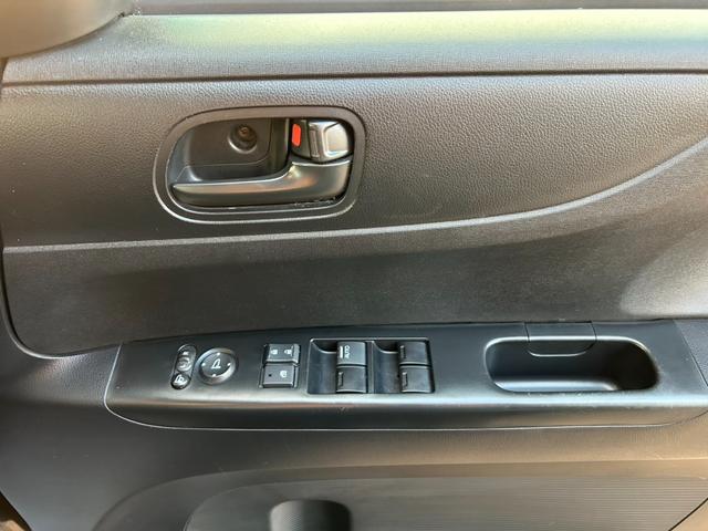 Ｎ－ＢＯＸ Ｇ　後期型　車検令和９年１１月まで　ＳＤナビＴＶ・Ｂｌｕｅｔｏｏｔｈ対応　ＵＳＢ接続　両側スライドドア　前後ドラレコ　ベンチシート　プッシュスタート・スマートキー　横滑り防止機能　社外１４インチＡＷ（25枚目）