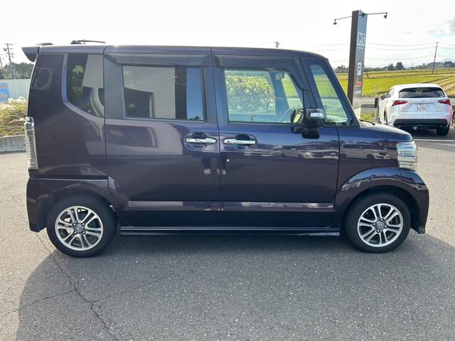 Ｎ－ＢＯＸカスタム Ｇ・Ｌパッケージ　後期　車検令和９年３月　電動スライドドア　ＳＤナビＴＶ・Ｂカメラ・ＵＳＢ接続　ステアスイッチ　プッシュスタート・スマートキー　ビルトインＥＴＣ　ＨＩＤライト＆フォグ　横滑り防止機能　純正１４インチＡＷ（4枚目）