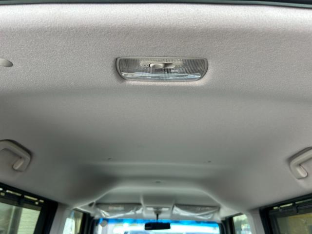 Ｎ－ＢＯＸカスタム Ｇ・Ｌパッケージ　後期　車検令和９年３月　電動スライドドア　ＳＤナビＴＶ・Ｂカメラ・ＵＳＢ接続　ステアスイッチ　プッシュスタート・スマートキー　ビルトインＥＴＣ　ＨＩＤライト＆フォグ　横滑り防止機能　純正１４インチＡＷ（8枚目）