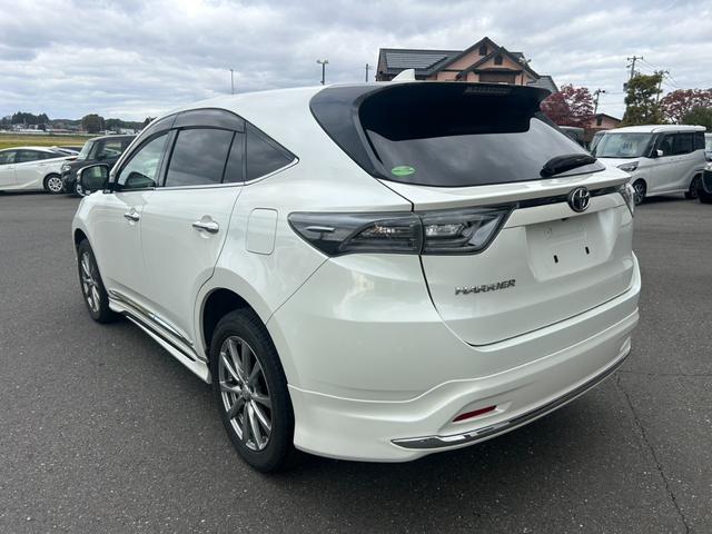 ハリアー エレガンス　車検整備付き　モデリスタフルエアロ　黒ハーフレザーシート　外１８インチＡＷ　純正ナビＴＶ・Ｂｌｕｅｔｏｏｔｈ・Ｂカメラ　　ＬＥＤヘッドライト＆フォグ　プッシュスタート・スマートキー　ドラレコ　ＥＴＣ（9枚目）