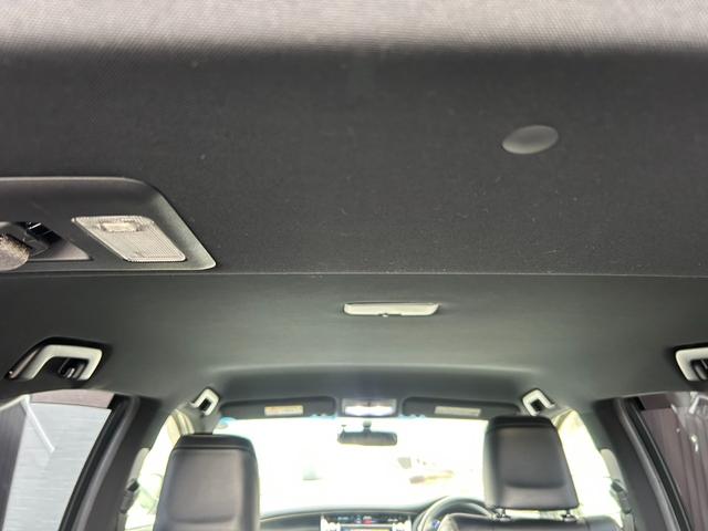 ハリアー エレガンス　車検整備付き　モデリスタフルエアロ　黒ハーフレザーシート　外１８インチＡＷ　純正ナビＴＶ・Ｂｌｕｅｔｏｏｔｈ・Ｂカメラ　　ＬＥＤヘッドライト＆フォグ　プッシュスタート・スマートキー　ドラレコ　ＥＴＣ（12枚目）