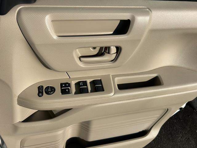 Ｎ－ＢＯＸ Ｇホンダセンシング　車検令和８年１２月　両側スライドドドア　純正ナビ・Ｂｌｕｅｔｏｏｔｈ・Ｂカメラ　ＬＥＤライト　アダプティブクルーズ　衝突被害軽減・車線逸脱警報　ビルトインＥＴＣ　Ｐスタート・スマートキー　横滑防止機能（37枚目）