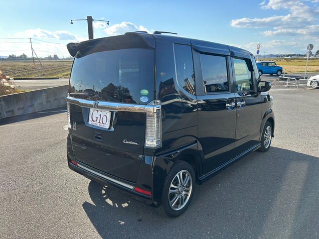 Ｎ－ＢＯＸカスタム Ｇ　ＳＳパッケージ　後期　両側電動ドア　純正ナビＴＶ・Ｂカメラ・Ｂｌｕｅｔｏｏｔｈ　ステアスイッチ　プッシュスタート・スマートキー　ＥＴＣ　ＨＩＤライト＆フォグ　横滑り防止機能　前後ドラレコ　純正１４インチＡＷ　関東仕入（5枚目）