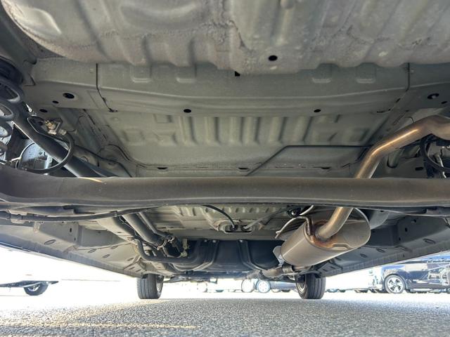 Ｎ－ＢＯＸカスタム Ｇ　ＳＳパッケージ　後期　両側電動ドア　純正ナビＴＶ・Ｂカメラ・Ｂｌｕｅｔｏｏｔｈ　ステアスイッチ　プッシュスタート・スマートキー　ＥＴＣ　ＨＩＤライト＆フォグ　横滑り防止機能　前後ドラレコ　純正１４インチＡＷ　関東仕入（9枚目）