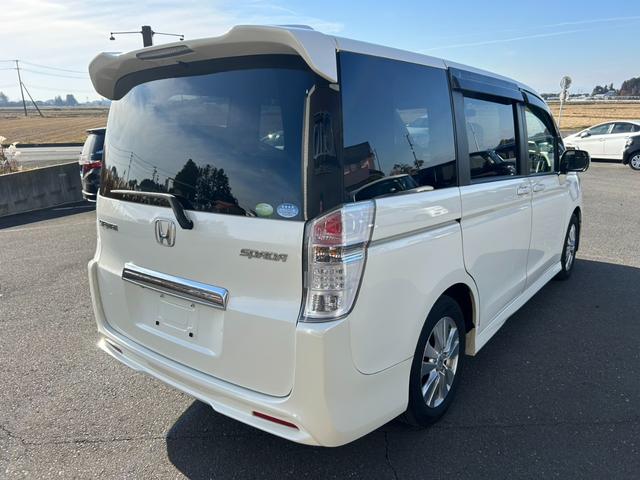ステップワゴンスパーダ Ｓ　車検整備付き　８人乗り・ベンチシート　純正ＨＤＤインターナビＴＶ・Ｂモニター・ＤＶＤ再生・音楽録音　電動スライドドア　ＨＩＤライト＆フォグ　ビルトインＥＴＣ　純正１６インチアルミ　販売店保証（6枚目）