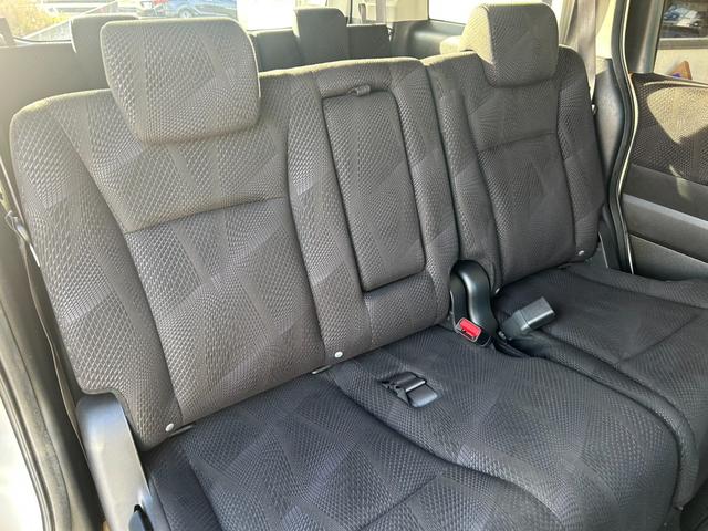 ステップワゴンスパーダ Ｓ　車検整備付き　８人乗り・ベンチシート　純正ＨＤＤインターナビＴＶ・Ｂモニター・ＤＶＤ再生・音楽録音　電動スライドドア　ＨＩＤライト＆フォグ　ビルトインＥＴＣ　純正１６インチアルミ　販売店保証（12枚目）