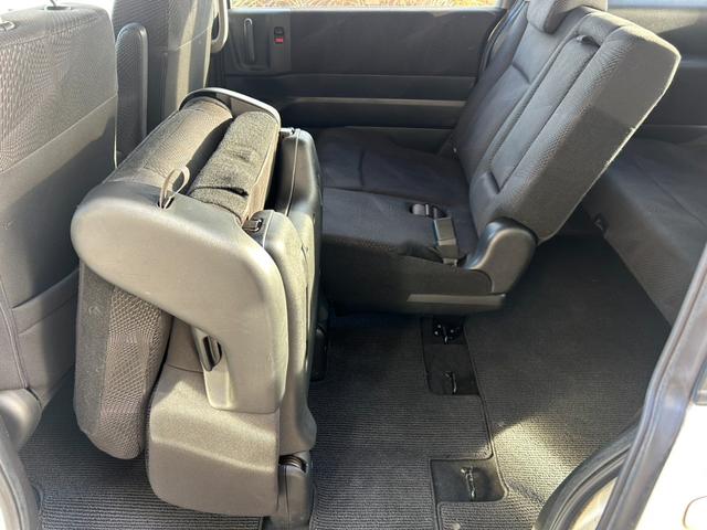 ステップワゴンスパーダ Ｓ　車検整備付き　８人乗り・ベンチシート　純正ＨＤＤインターナビＴＶ・Ｂモニター・ＤＶＤ再生・音楽録音　電動スライドドア　ＨＩＤライト＆フォグ　ビルトインＥＴＣ　純正１６インチアルミ　販売店保証（15枚目）