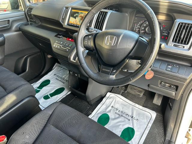 ステップワゴンスパーダ Ｓ　車検整備付き　８人乗り・ベンチシート　純正ＨＤＤインターナビＴＶ・Ｂモニター・ＤＶＤ再生・音楽録音　電動スライドドア　ＨＩＤライト＆フォグ　ビルトインＥＴＣ　純正１６インチアルミ　販売店保証（22枚目）