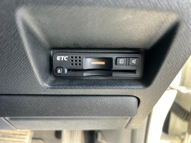 ステップワゴンスパーダ Ｓ　車検整備付き　８人乗り・ベンチシート　純正ＨＤＤインターナビＴＶ・Ｂモニター・ＤＶＤ再生・音楽録音　電動スライドドア　ＨＩＤライト＆フォグ　ビルトインＥＴＣ　純正１６インチアルミ　販売店保証（34枚目）