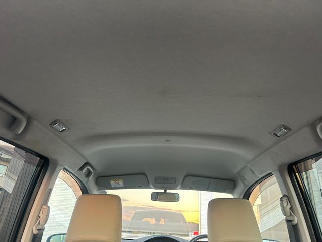 ムーヴ Ｘ　ワンオーナー車　純正オーディオ・ＡＵＸ接続　スマートキー＆プッシュスタート　ベンチシート　アイドリングＳＴＯＰ・オートエアコン・ｅｃｏモード　電動格納ミラー　純正１４インチＡＷ　販売店保証（10枚目）