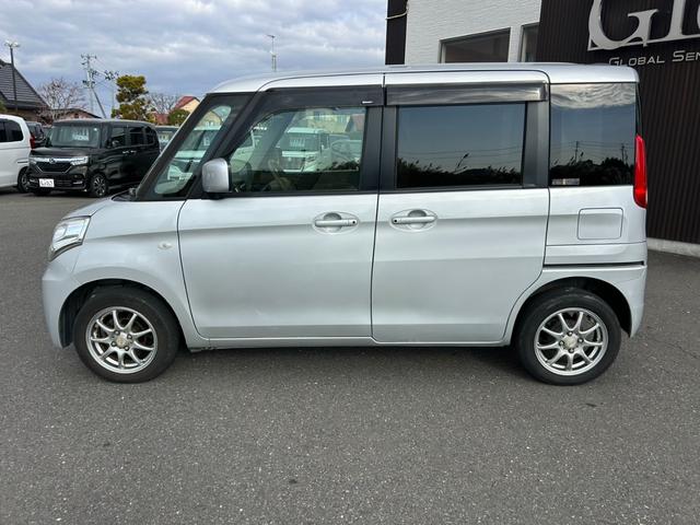 スペーシア Ｘ　車検令和８年１０月まで　ＳＤナビ・フルセグＴＶ・ＤＶＤ再生　プッシュスタート＆スマートキー　電動スライドドア・ベンチシート　Ａ－ＳＴＯＰ　オートエアコン・電格ミラー　社外１４インチＡＷ　販売店保証（8枚目）