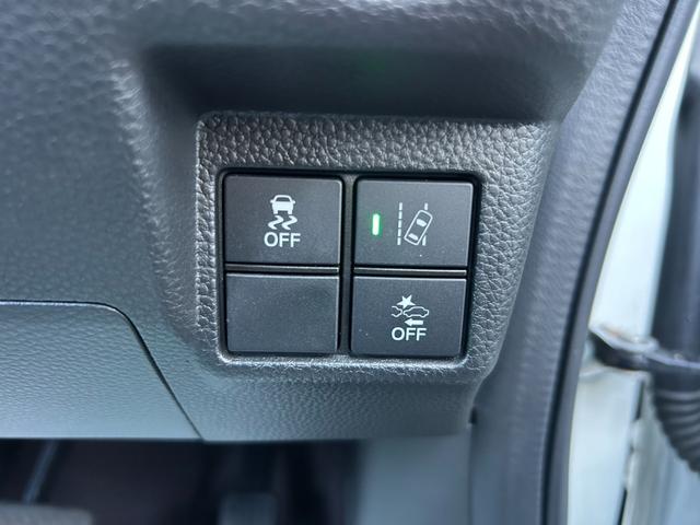 N-BOXカスタム G・Lターボホンダセンシング 車検令和9年7月 両側電動ドア 黒半革シート 純正8型ナビTV・Bluetooth・Bカメラ ドラレコ アダプティブクルーズ 衝突被害軽減・車線逸脱警報 ETC LEDライト&フォグ シートヒーター(40枚目)