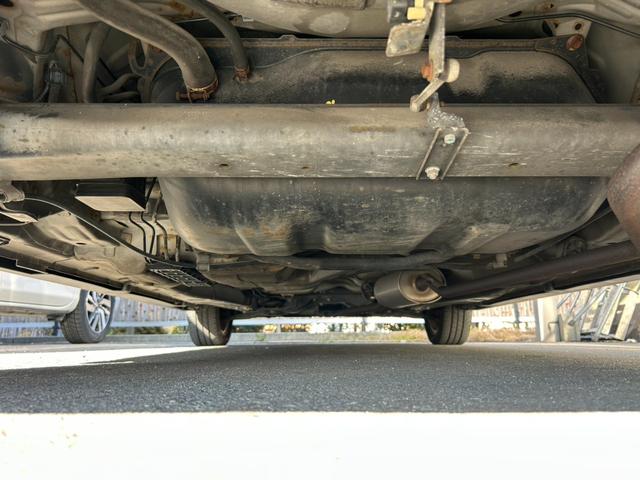 ゼスト スポーツW 車検令和8年6月まで 走行49,000km 社外オーディオ・AUX接続 純正フルエアロ キーレスキー オートエアコン&電格ミラー ETC HIDライト&フォグ 純正14インチアルミ 販売店保証(10枚目)