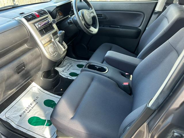 ゼスト スポーツW 車検令和8年6月まで 走行49,000km 社外オーディオ・AUX接続 純正フルエアロ キーレスキー オートエアコン&電格ミラー ETC HIDライト&フォグ 純正14インチアルミ 販売店保証(20枚目)