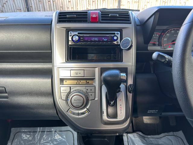 ゼスト スポーツW 車検令和8年6月まで 走行49,000km 社外オーディオ・AUX接続 純正フルエアロ キーレスキー オートエアコン&電格ミラー ETC HIDライト&フォグ 純正14インチアルミ 販売店保証(30枚目)