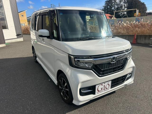 Ｎ－ＢＯＸカスタム Ｇ・Ｌホンダセンシング　車検令和１０年２月まで　純正８型ナビＴＶ・Ｂｌｕｅｔｏｏｔｈ・Ｂカメラ　ＵＳＢ接続　前後ドラレコ　アダプティブクルーズ　衝突被害軽減・車線逸脱警報　ＥＴＣ　ＬＥＤライト＆フォグ　電動スライドドア（3枚目）