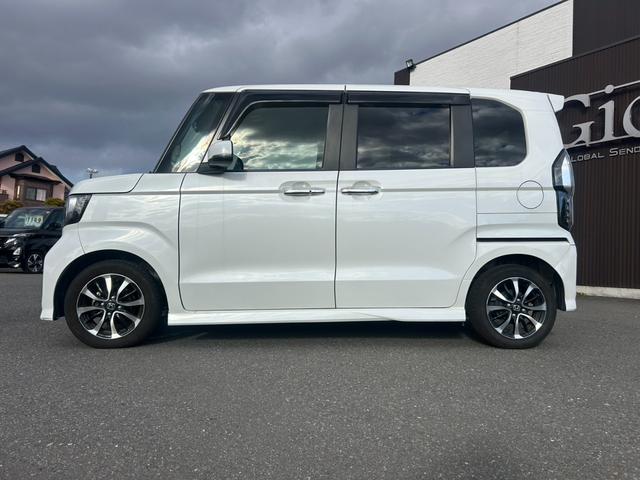 Ｎ－ＢＯＸカスタム Ｇ・Ｌホンダセンシング　車検令和１０年２月まで　純正８型ナビＴＶ・Ｂｌｕｅｔｏｏｔｈ・Ｂカメラ　ＵＳＢ接続　前後ドラレコ　アダプティブクルーズ　衝突被害軽減・車線逸脱警報　ＥＴＣ　ＬＥＤライト＆フォグ　電動スライドドア（6枚目）