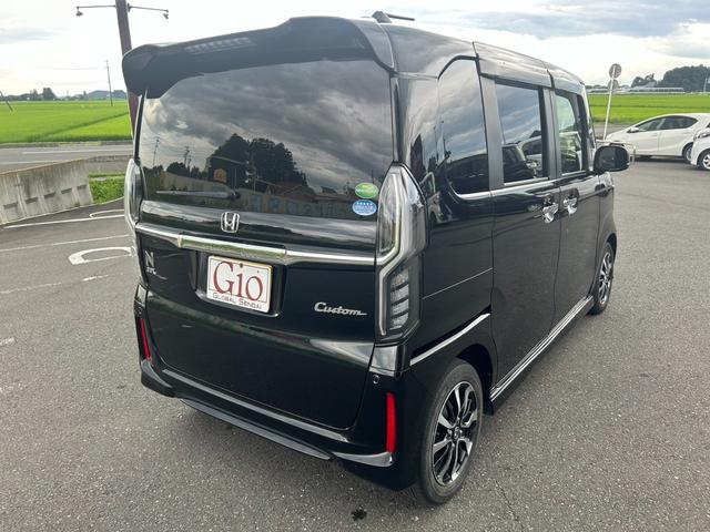 N-BOXカスタム G・Lホンダセンシング 車検令和10年2月まで 電動スライドドア SDナビ・フルセグTV・USB接続・Bluetooth対応・Bカメラ ETC LEDライト&フォグ アダプティブクルーズ 衝突軽減・車線逸脱警報 スマートキー(5枚目)
