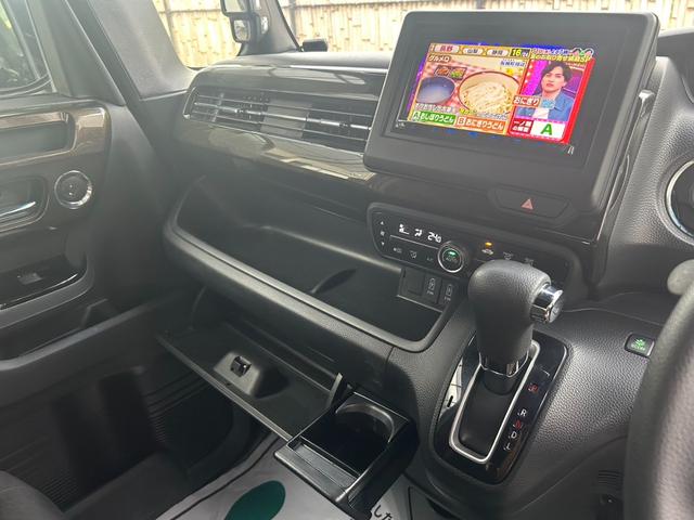 N-BOXカスタム G・Lホンダセンシング 車検令和10年2月まで 電動スライドドア SDナビ・フルセグTV・USB接続・Bluetooth対応・Bカメラ ETC LEDライト&フォグ アダプティブクルーズ 衝突軽減・車線逸脱警報 スマートキー(24枚目)